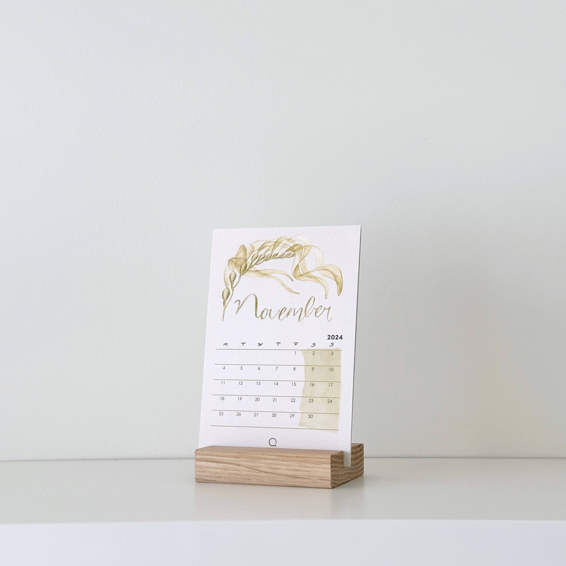 Secret of the Seashells 16 months Desk Calendar with Timber Stand